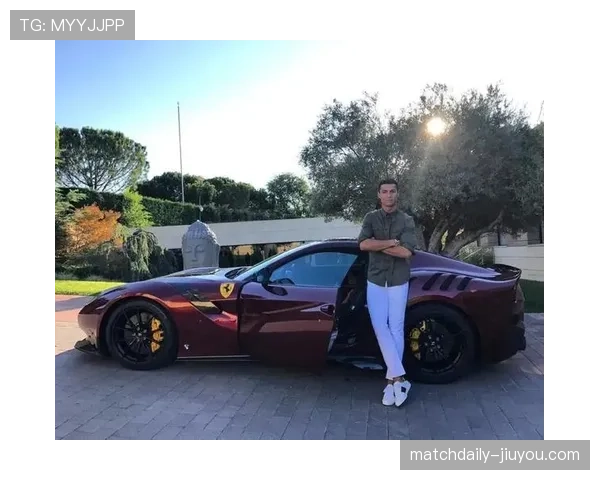 C罗的豪车车库又添新成员，开出去怕是连保安都惊了